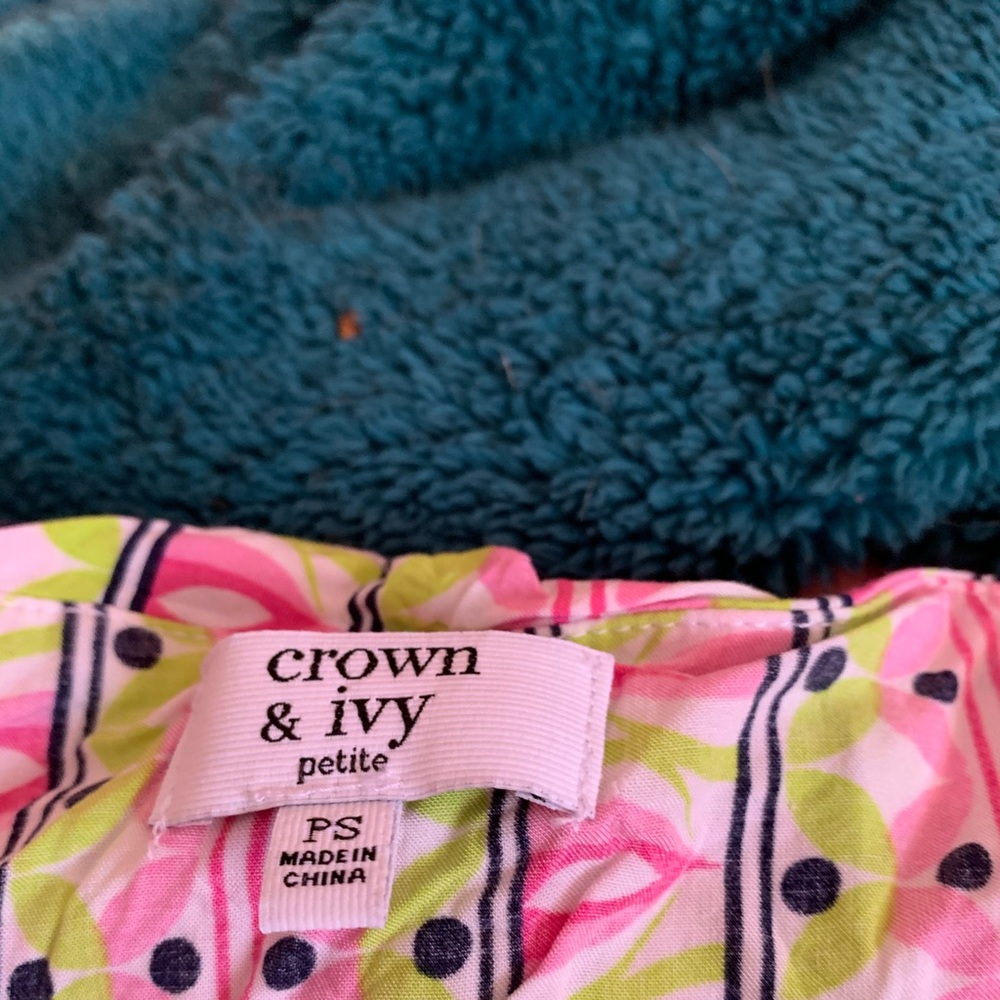 Crown & ivy shirt
